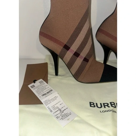 BURBERRY KNITTED CHECK SOCK BOOTS BIRCH BROWN NEW 37.5 7.5 - Picture 4 of 12